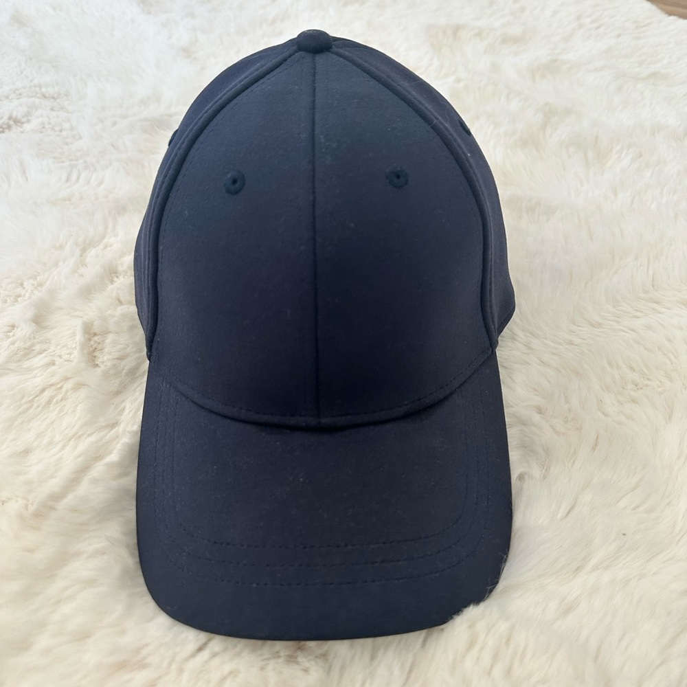 Lululemon Navy Fast and Free adjustable running hat.